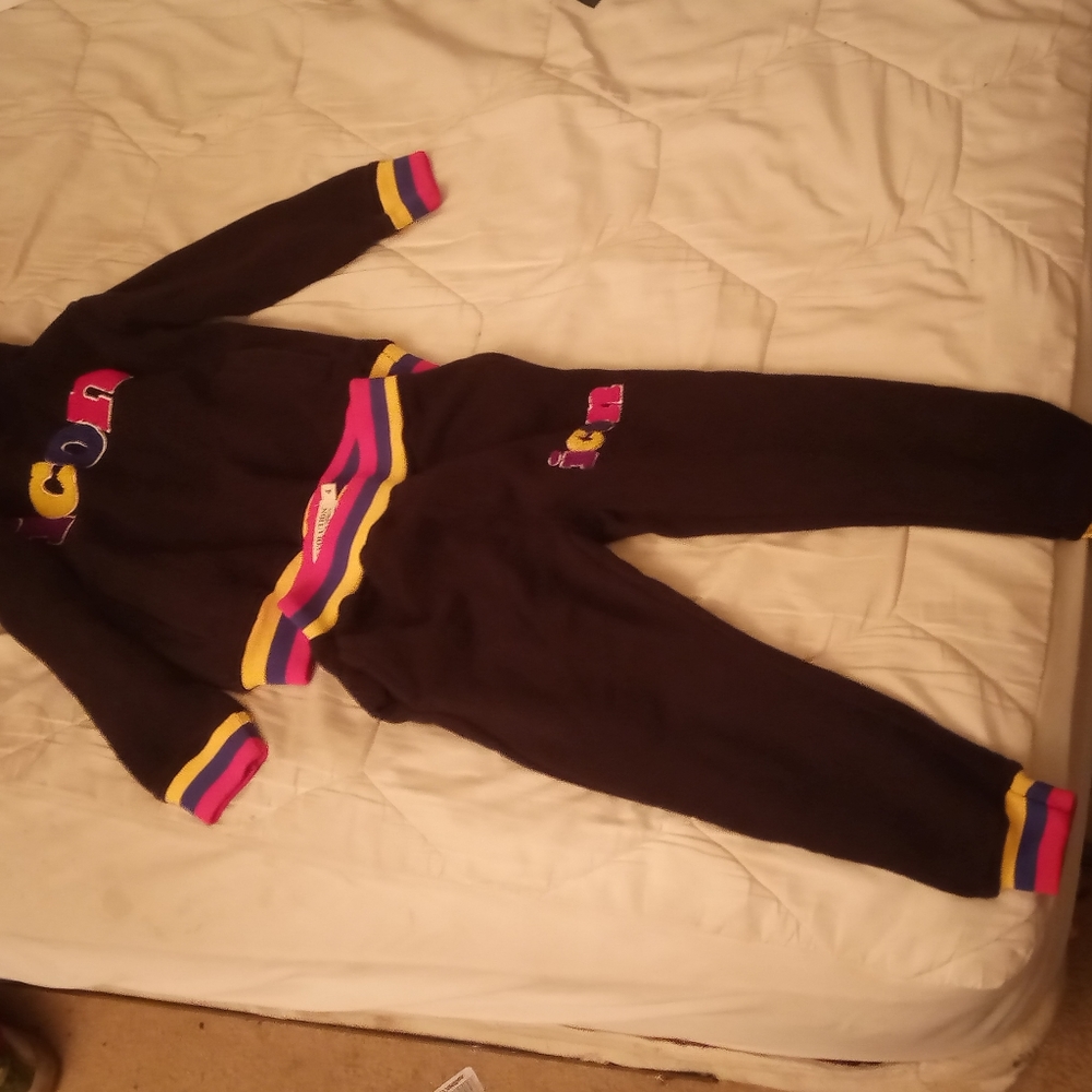 Evolution in design icon 2 piece sweater